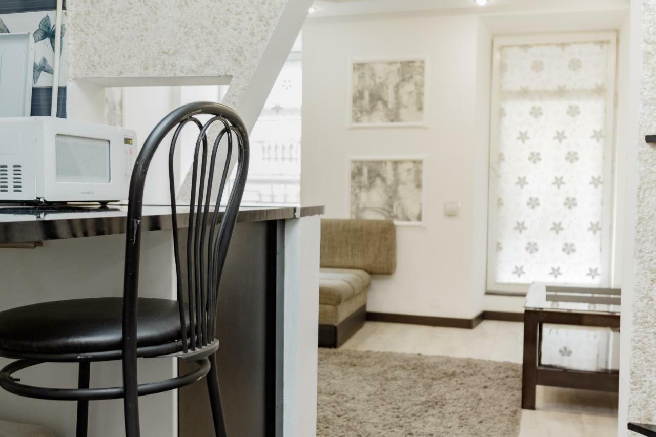 Transitional Havryky Apartment Львов Экстерьер фото