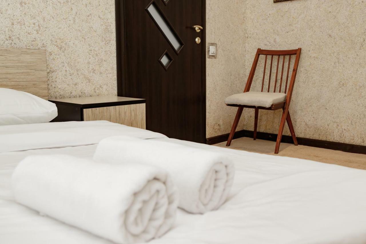 Transitional Havryky Apartment Львов Экстерьер фото